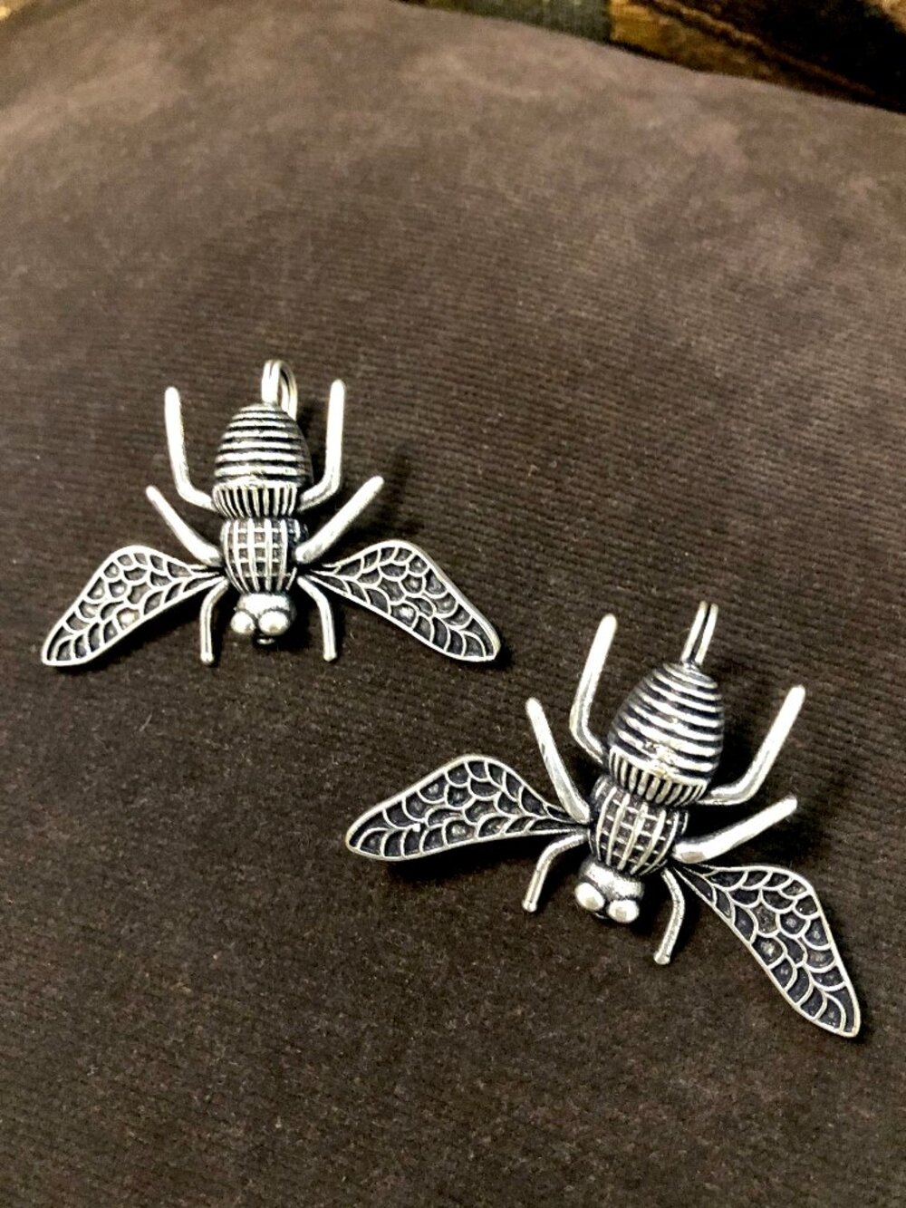 Large Hanging Bee Earrings in Silver Tone Brass NWOT Insect Jewelry
